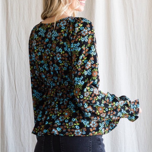 🎁🎁🎁JODIFIL smocked waistline flutter sleeve 🎁🎁🎁 - Picture 2 of 4